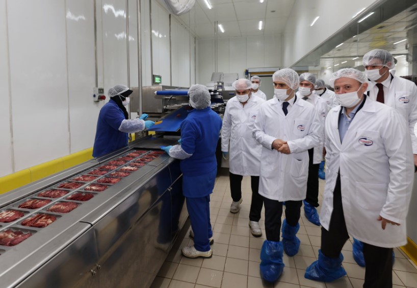 Afyonkarahisar Valisi Dr. Naci Aktaş, Sucuk Müzesi’nde İncelemelerde Bulundu - 2