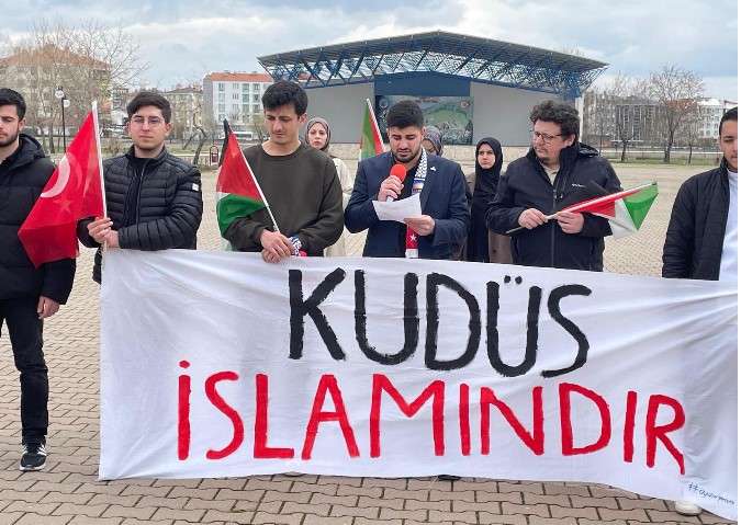 Anadolu Gençlik Derneği Afyonkarahisar Şubesi Üniversite Komisyonu “Mescid-i Aksa Basın Açıklaması” - 1