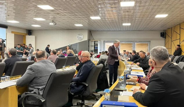 Belediye Meclisi’nde, 1. ve 2. Başkan Vekilliği ile 2 asil ve 2 yedek Divan Kâtipliği görevlerinin Yeni secimler Yapıldı. - 1