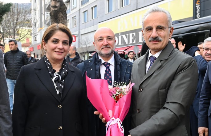 TURGAY ŞAHİN, “YHT YETMEZ EKSPRES SEFERLERİDE BAŞLAMALI” - 1