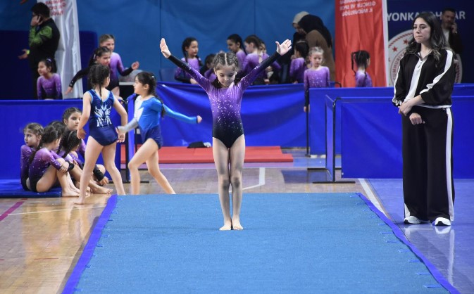 Okul Sporları Cimnastik Müsabakaları Tamamlandı - 1
