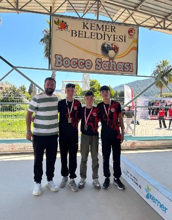 Karaaslan ortaokulu Kemer’de Türkiye üçüncüsü oldu - 1