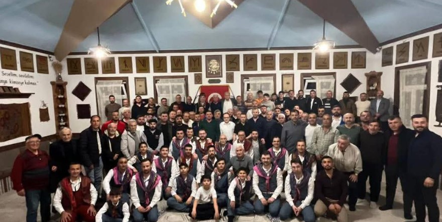 Sandıklı Kardeş Yarenler Gecesi’nde Dostluk ve Birlik Rüzgarı Esti: ASKF ve Yarenler Omuz Omuza