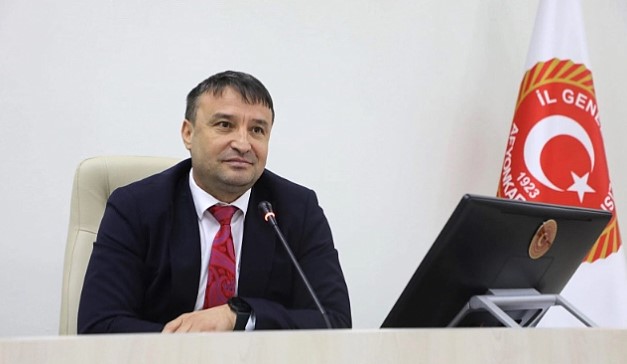 İl Başkanı Ahmet Kahveci, 23 Nisan Ulusal Egemenlik ve Çocuk Bayramı’nın yıl dönümü dolayısıyla bir mesaj yayımladı.