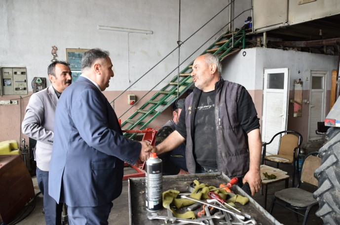 İHSANİYE’DE GENİŞ KATILIMLI SAHA ÇALIŞMASI: VATANDAŞIN NABZI TUTULDU” - 3