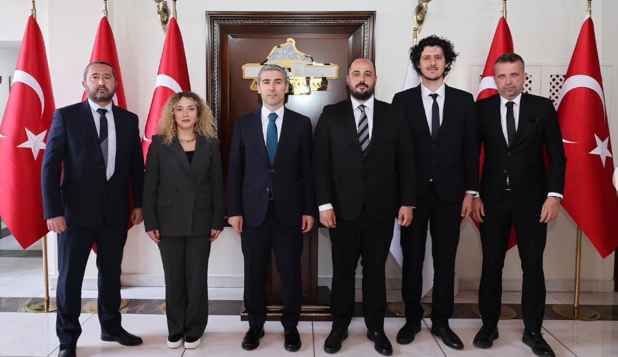 Afyonkarahisar Valisi Dr. Naci Aktaş, AKUT Heyetini Kabul Etti