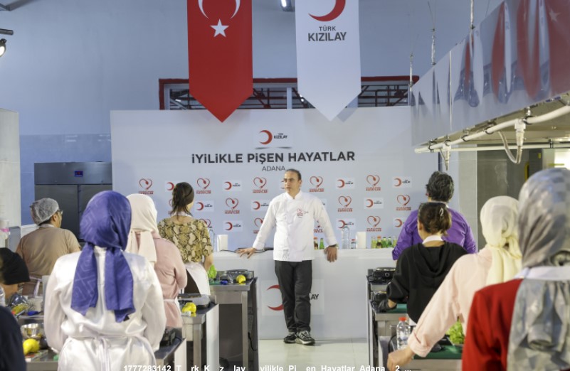 “İYİLİKLE PİŞEN HAYATLAR” ADANA’DA İYİLİĞİ BÜYÜTTÜ