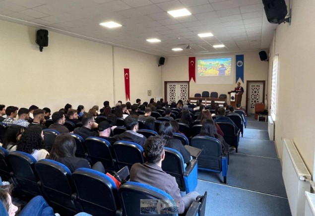 Afyonkarahisar’da “Bağımlılığa Karşı İlk Kale: Aile” Projesi Kapsamında Seminer Düzenlendi