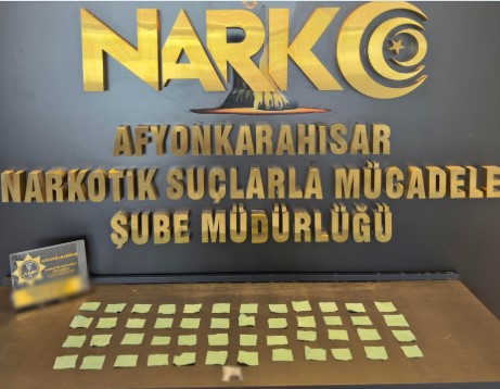 Peçeteye Emdirilmiş Uyuşturucu Ele Geçirildi