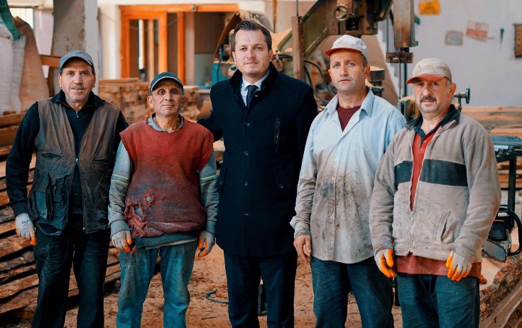 HELAL KAZANÇ İÇİN MÜCADELE EDEN TÜM EMEKÇİLERİMİZİN GÜNÜ KUTLU OLSUN