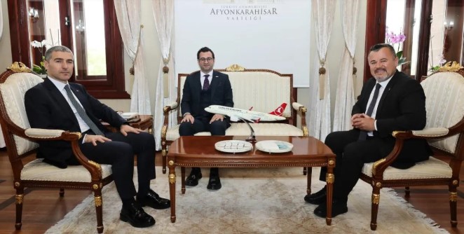Afyonkarahisar 'Valisi Aktaş’tan Eğitim ve Ulaşım Temsilcilerine Kabul Etti.