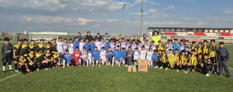 ASKF’den Minik Futbolculara Moral Desteği