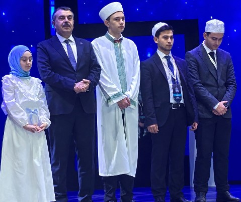 İmam Hatip Lisesi Öğrencisi Türkiye İkincisi